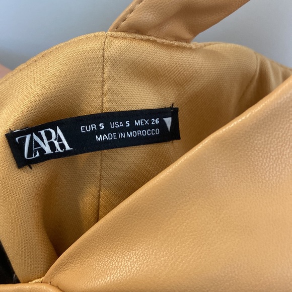 Zara fuax leather yellow corset crop top. Tried on but never worn - Picture 5 of 5